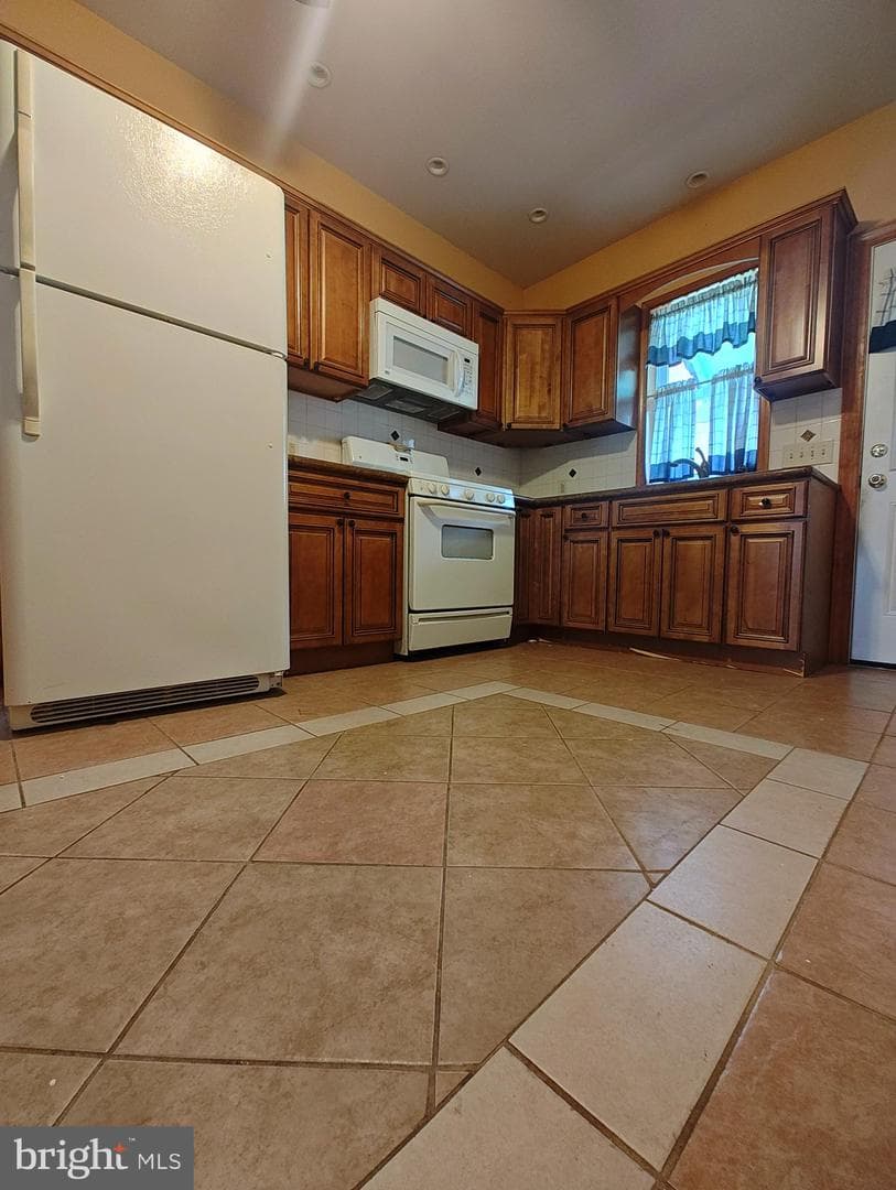 3274 Cedar Street photo 6