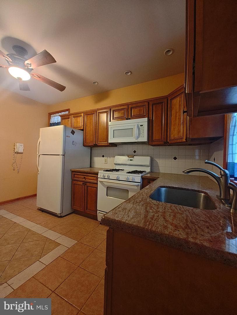 3274 Cedar Street photo 8