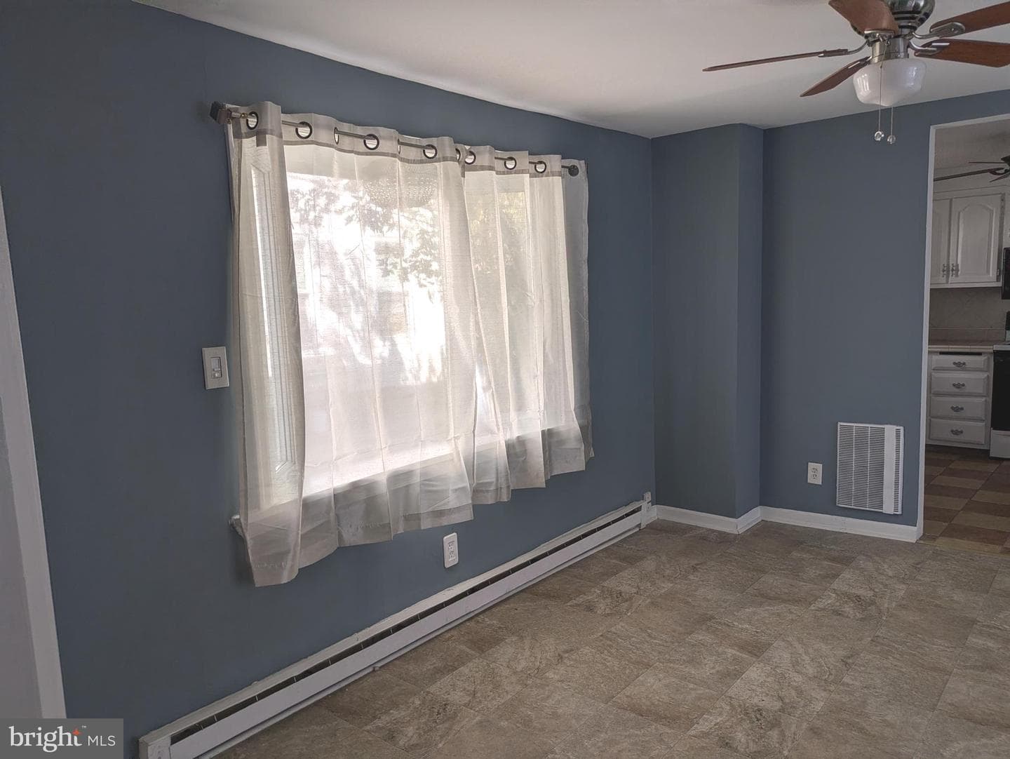 4517 Comly Street photo 10