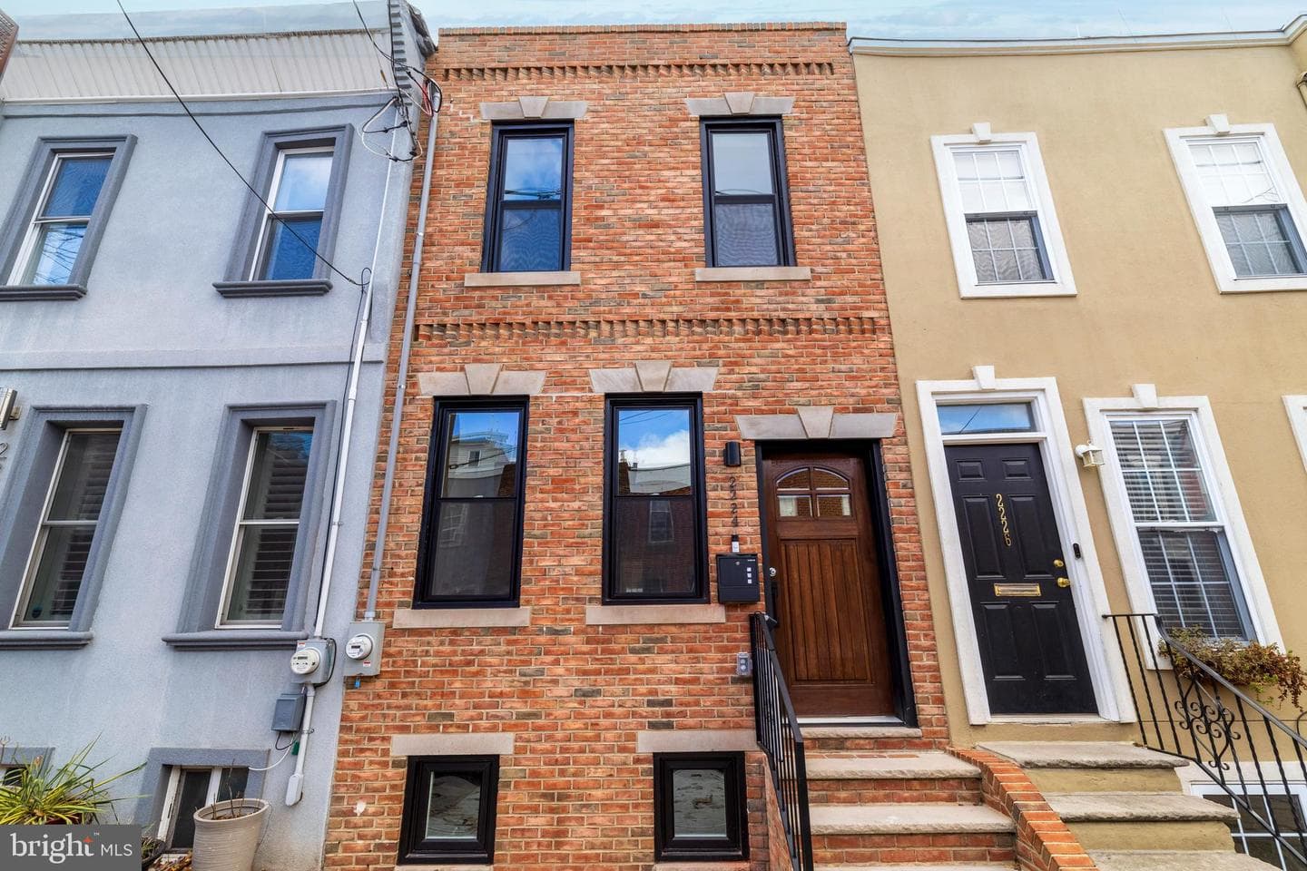 2224 Wharton Street photo 1