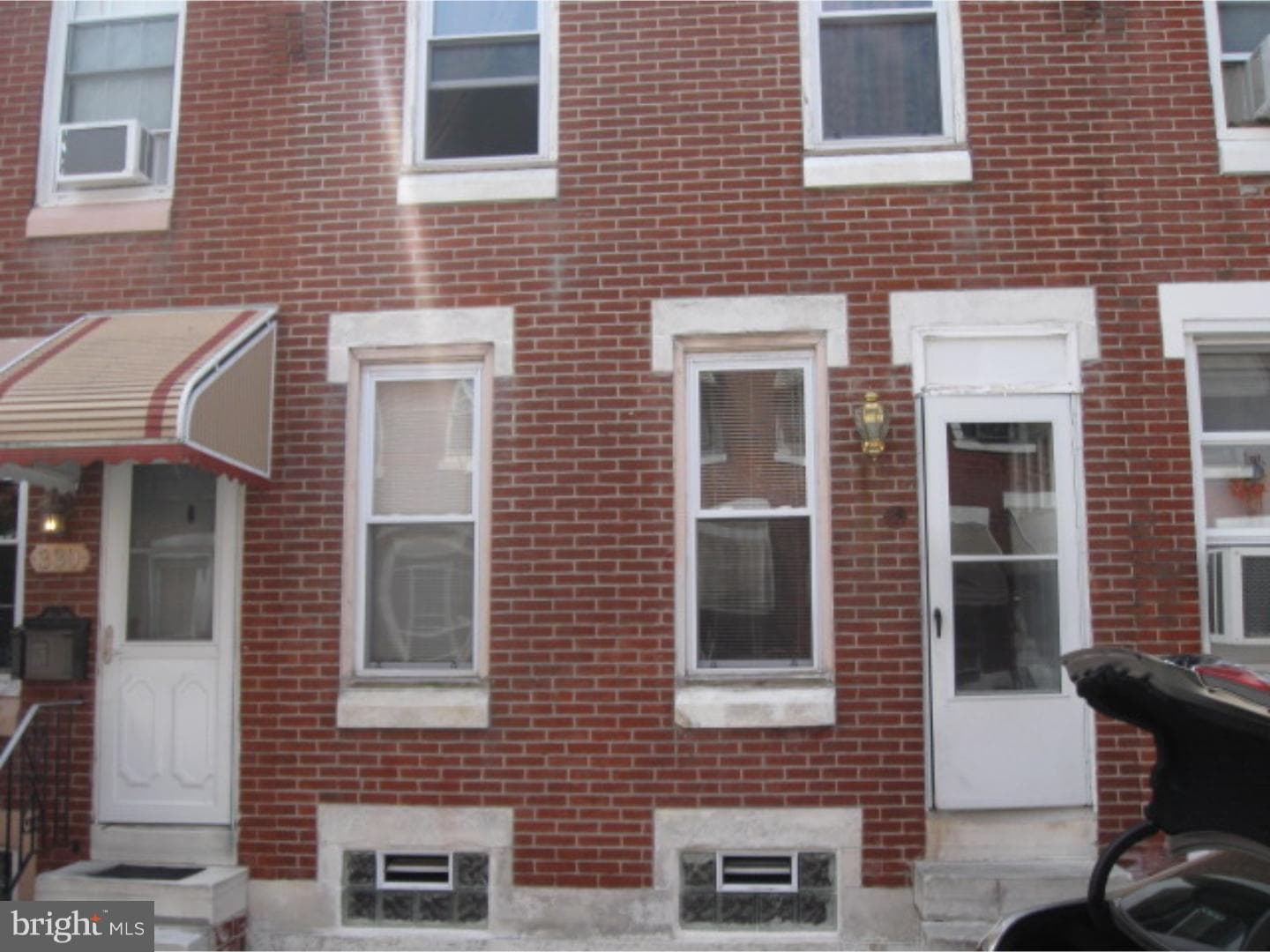 332 Daly Street