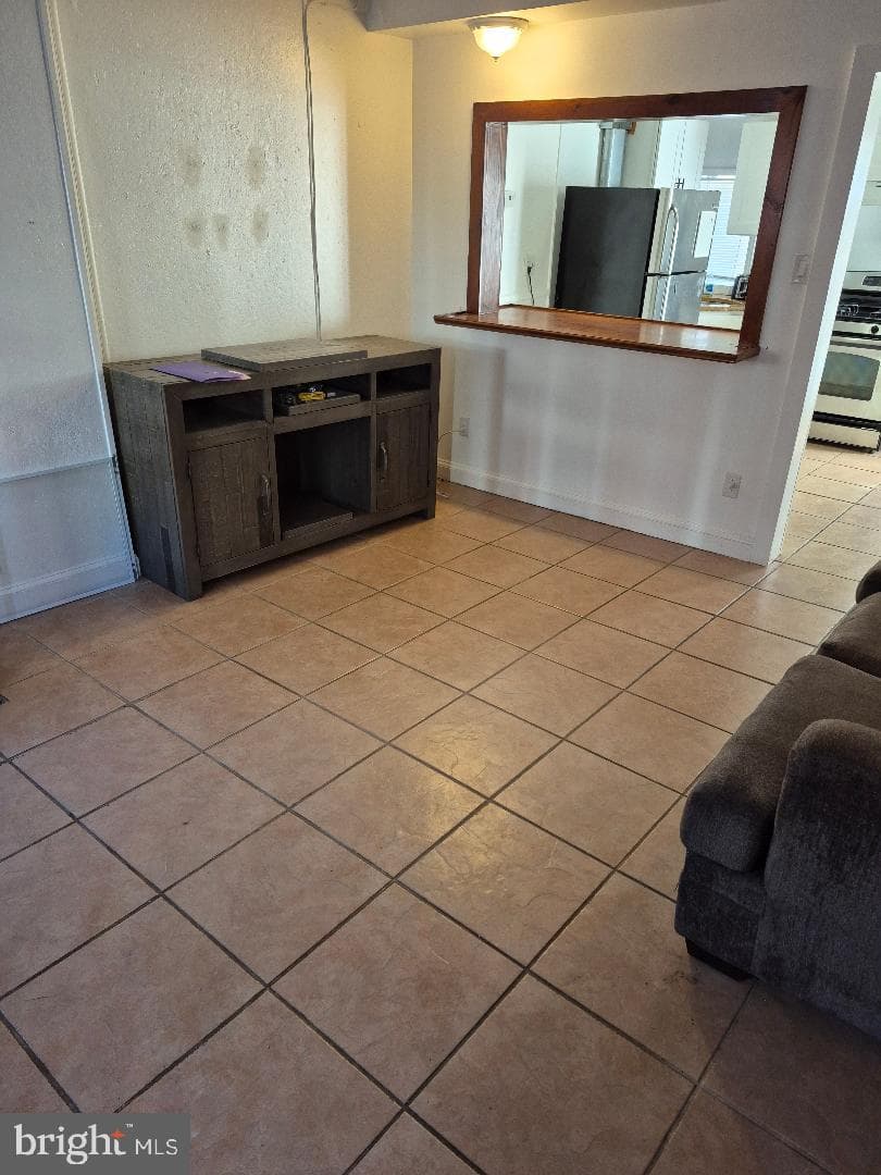 332 Daly Street photo 2