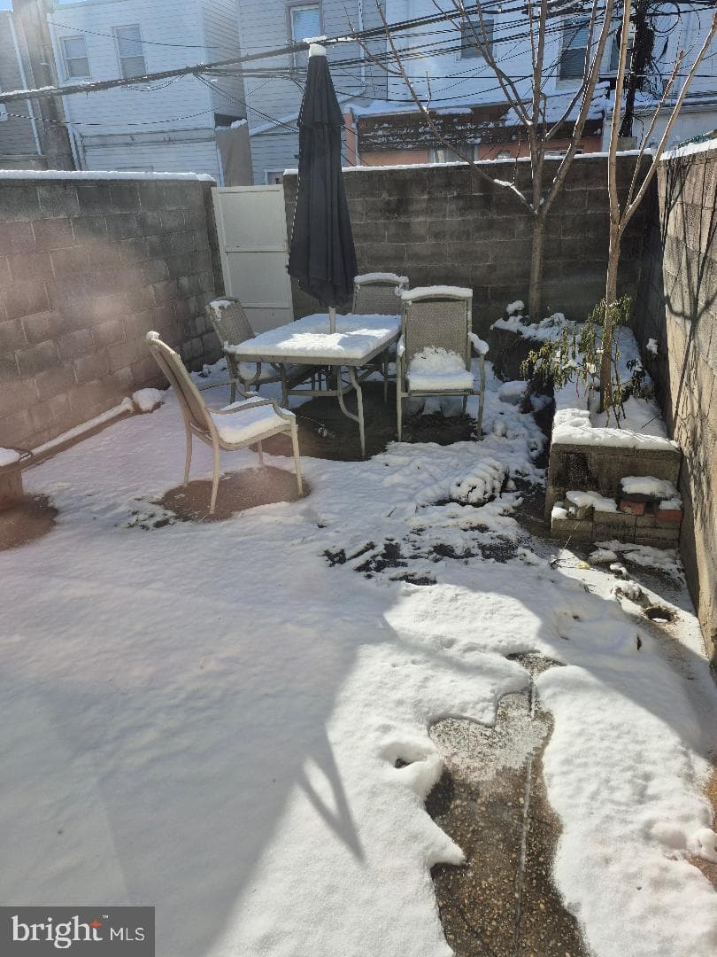 332 Daly Street photo 8