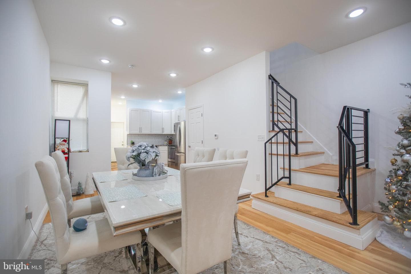 1424 S Vogdes Street photo 13