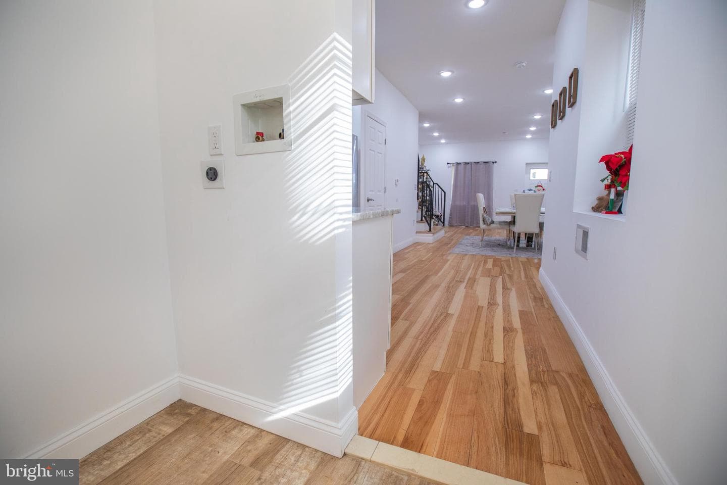 1424 S Vogdes Street photo 17