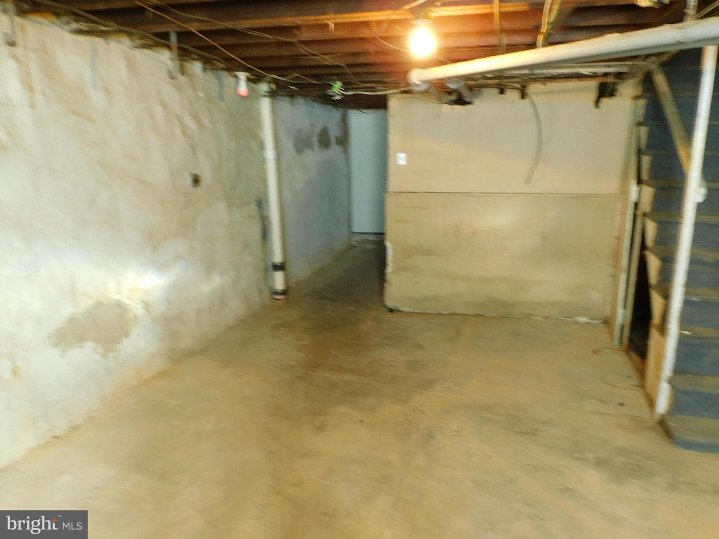 573 E Carver Street photo 20