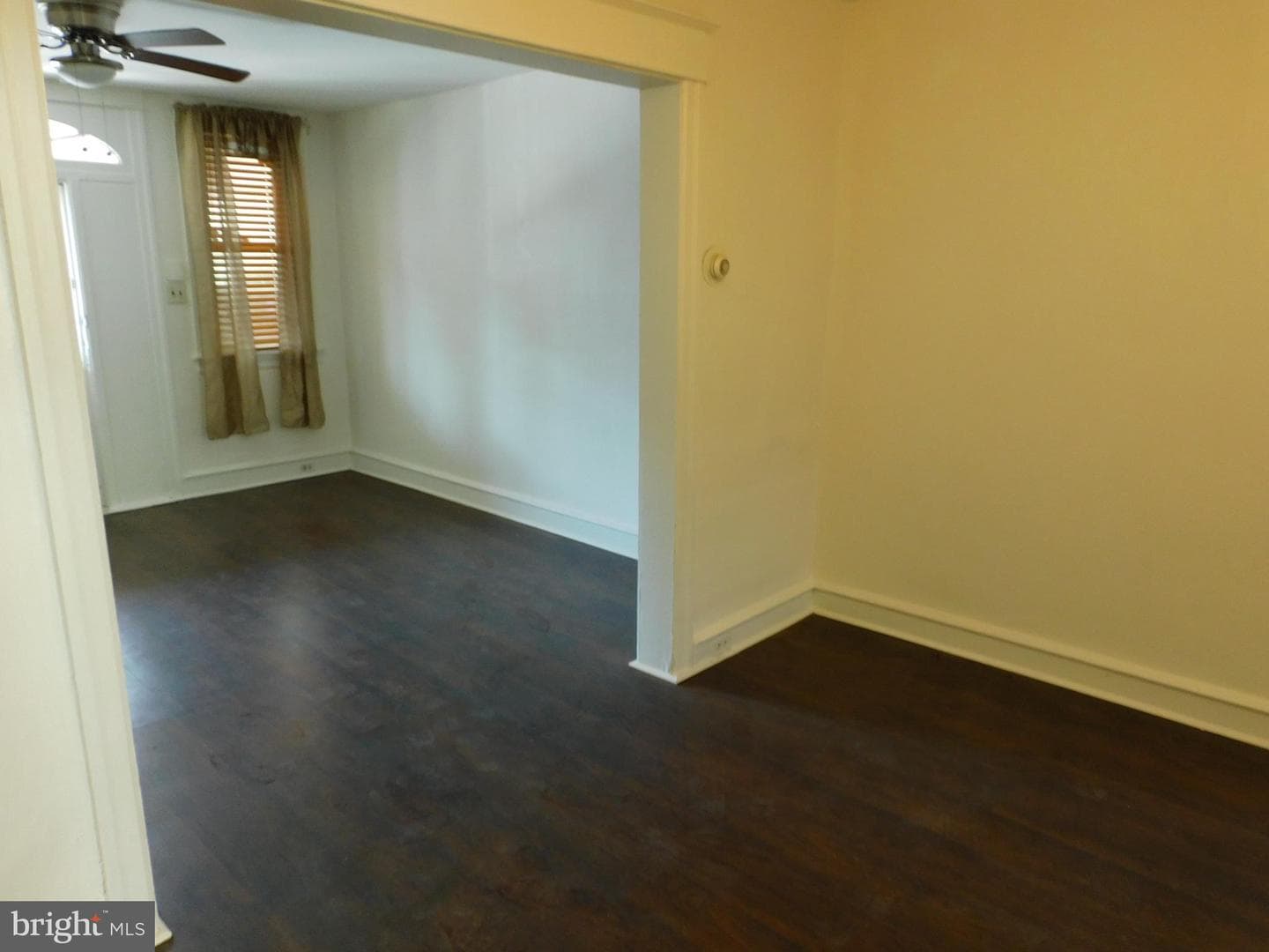 573 E Carver Street photo 8
