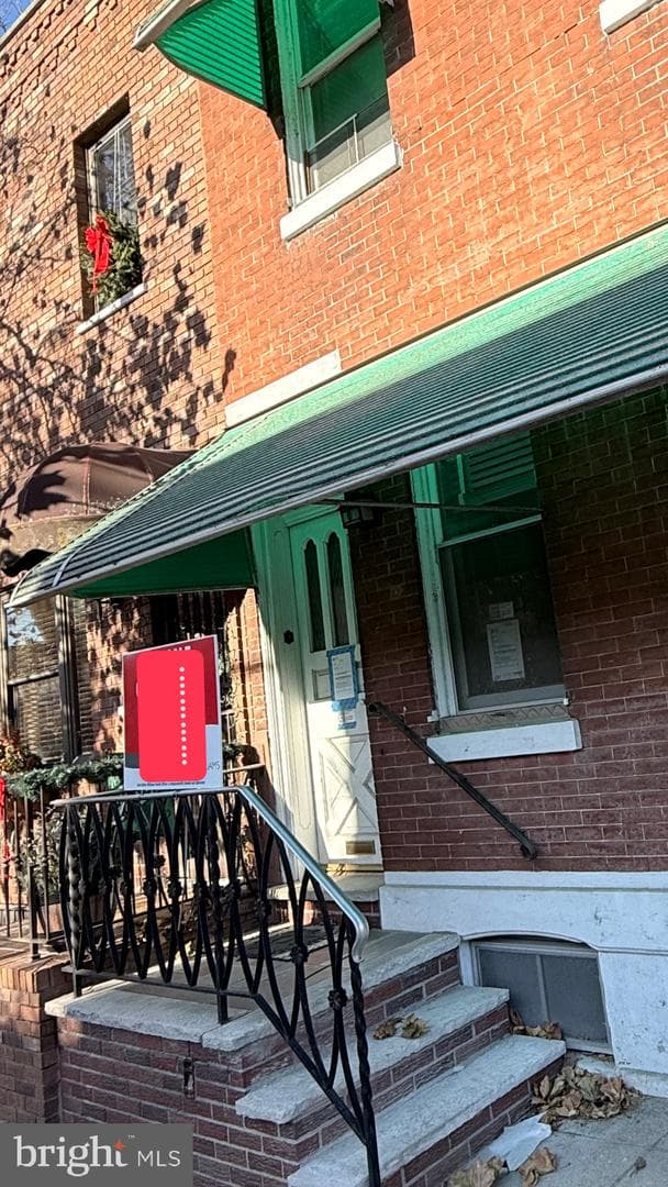 1031 Morris Street photo 1