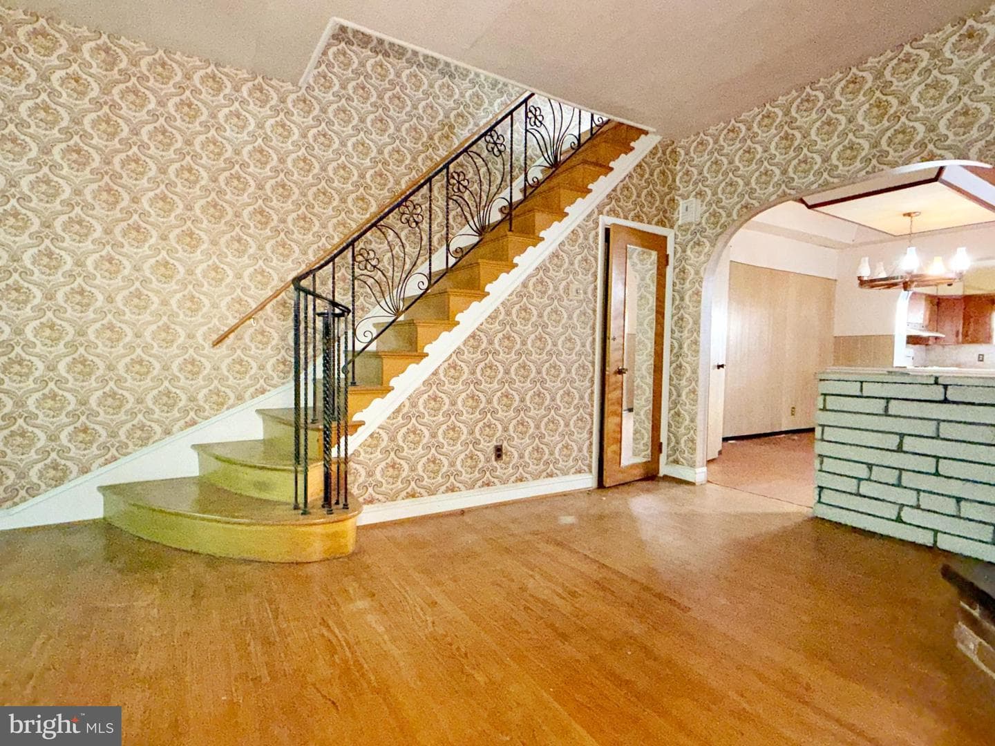 1031 Morris Street photo 10