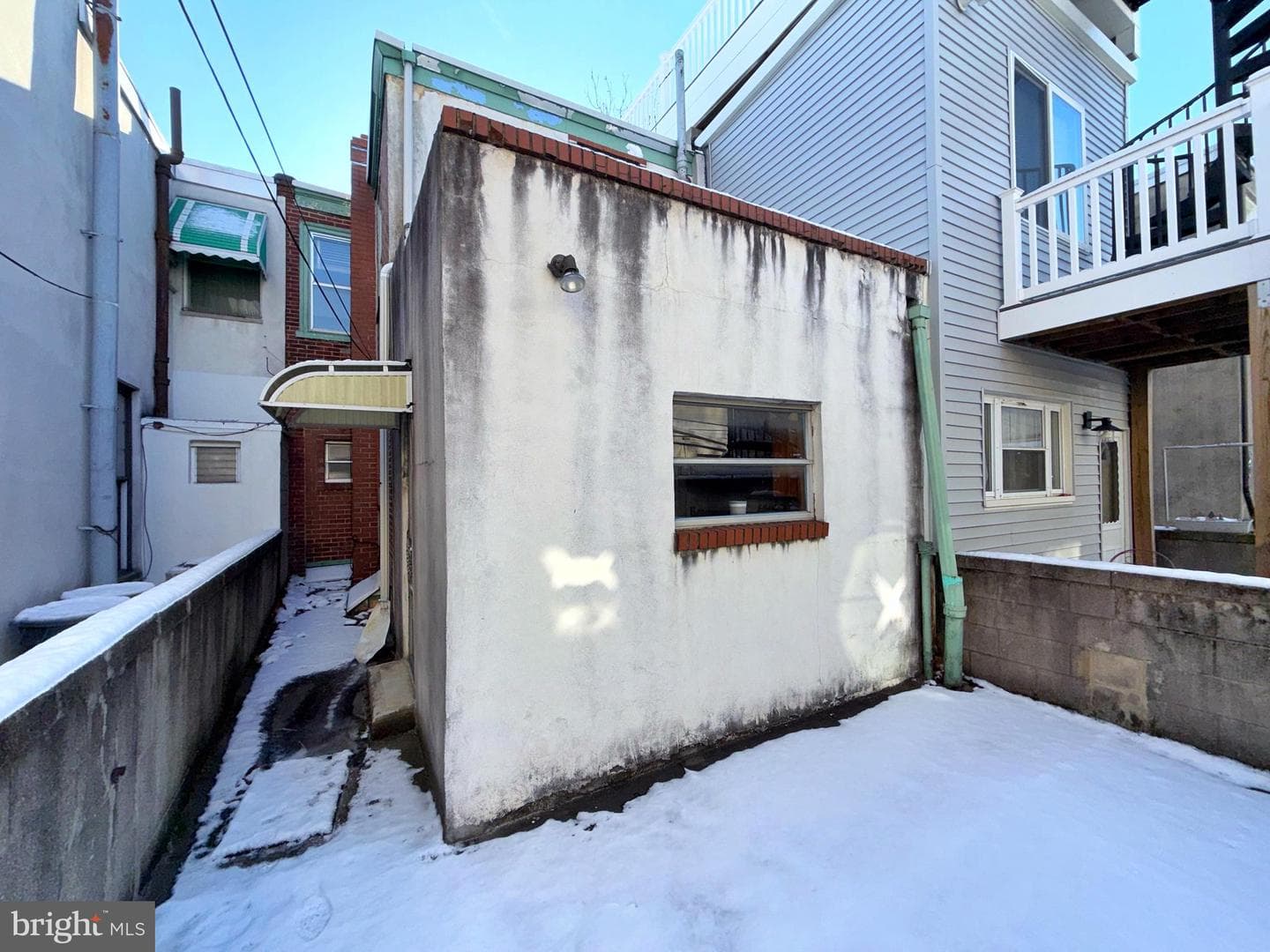 1031 Morris Street photo 22