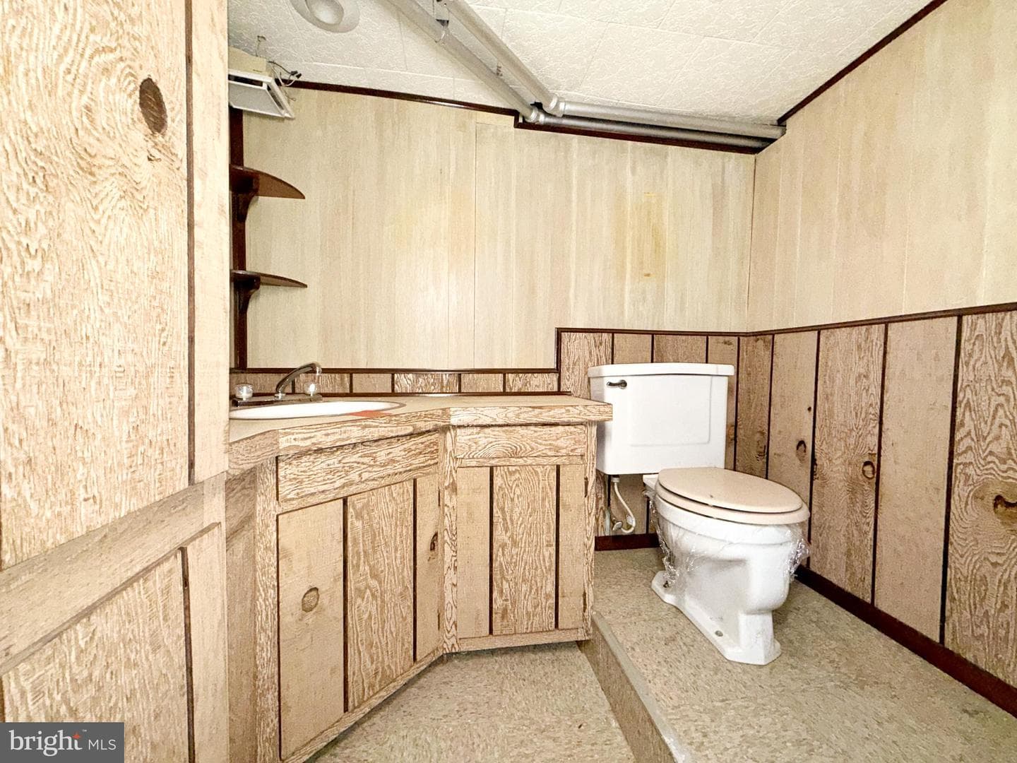1031 Morris Street photo 30
