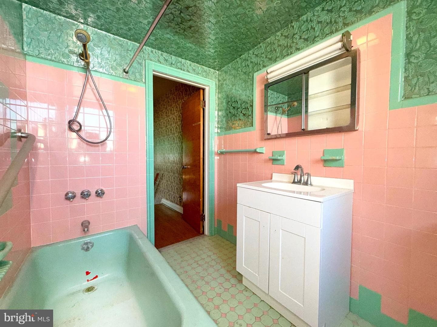 1031 Morris Street photo 35