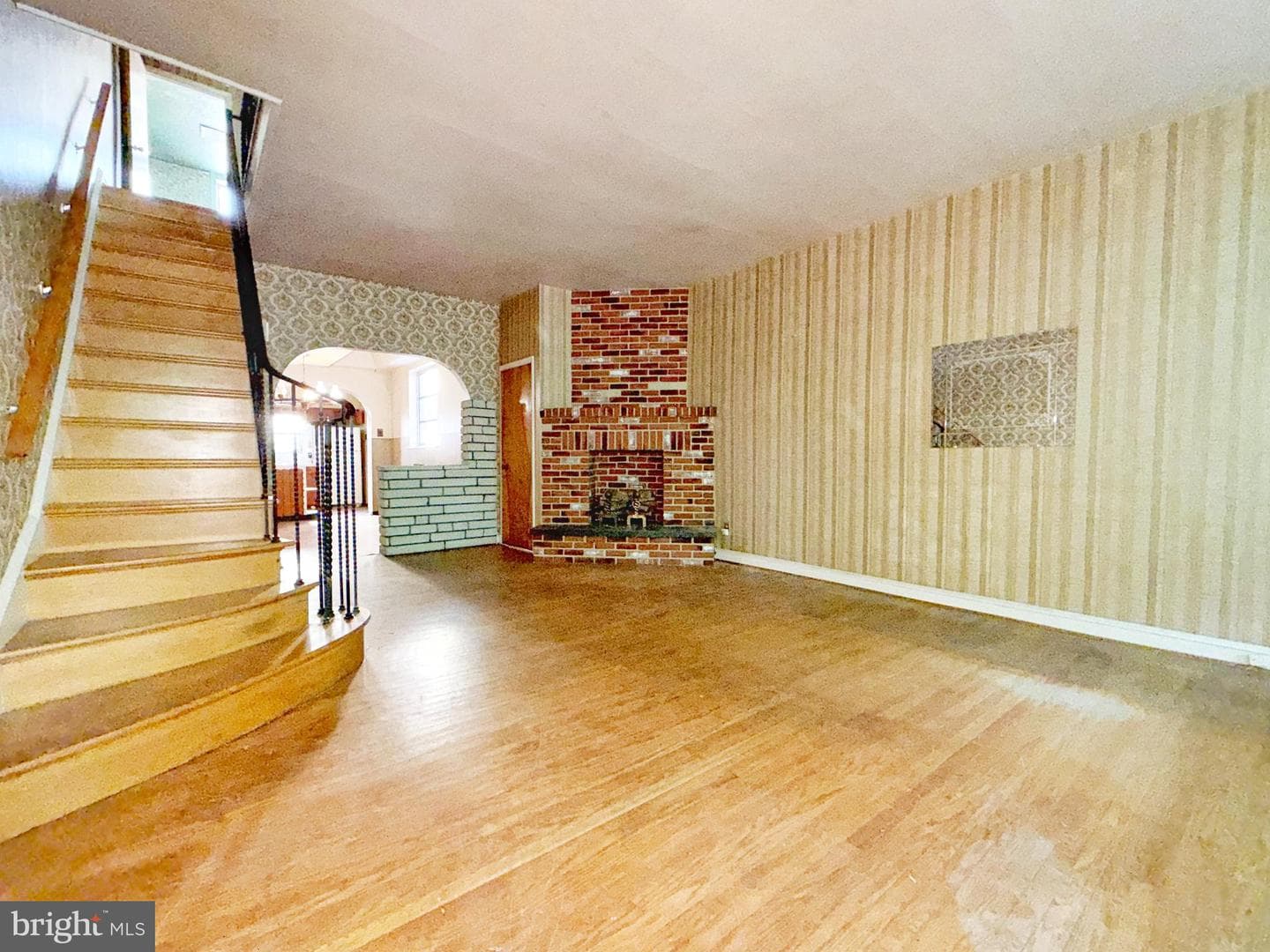 1031 Morris Street photo 7