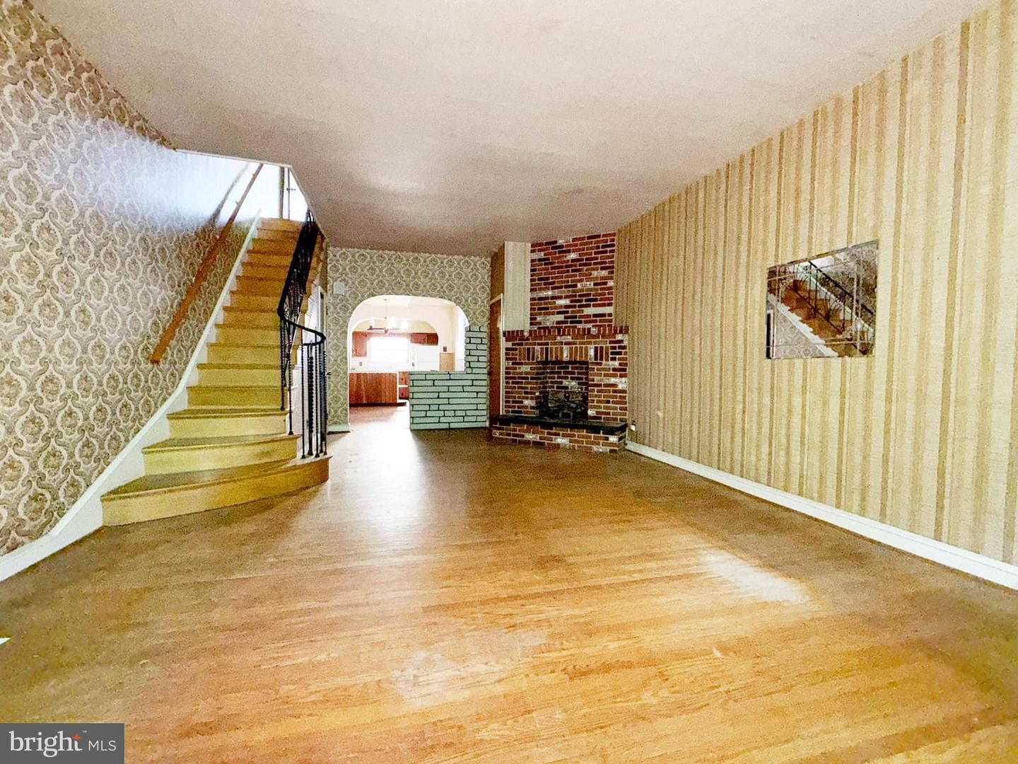 1031 Morris Street photo 8