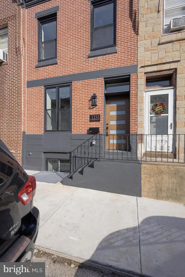 1231 S Markoe Street photo 13