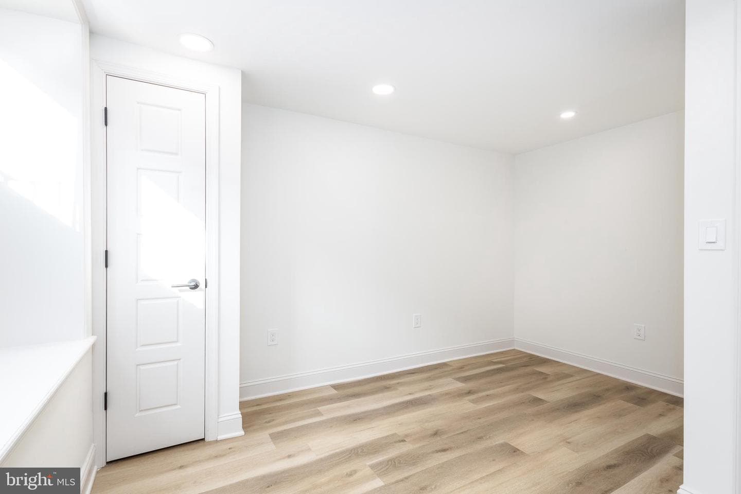 1231 S Markoe Street photo 41