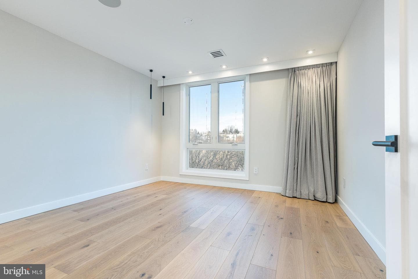 250 Gate Street photo 48