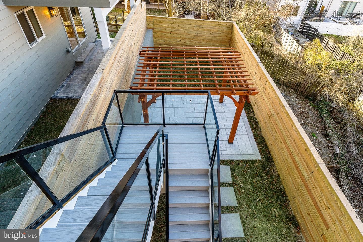 250 Gate Street photo 85
