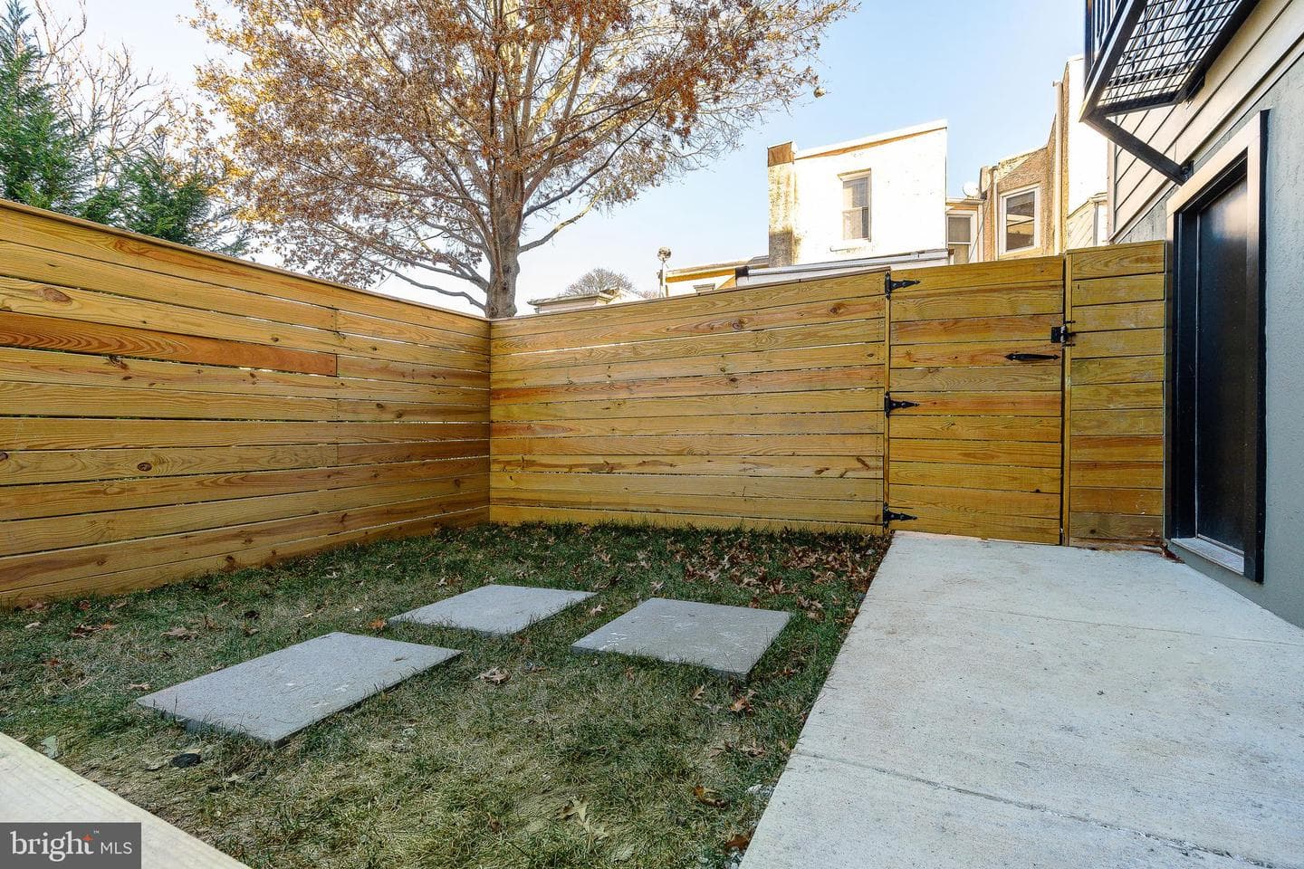 250 Gate Street photo 88