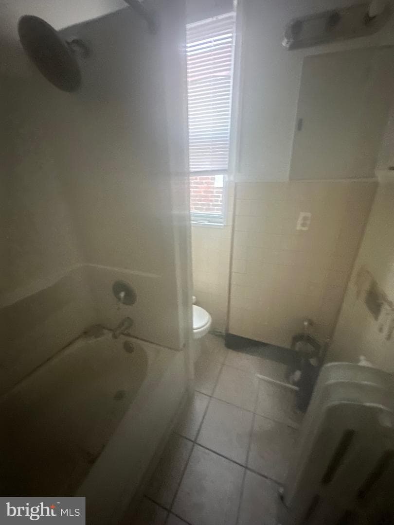 5037 N 8th Street photo 20