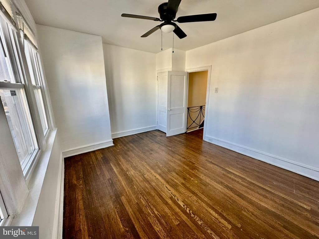 4720 Vista Street photo 9