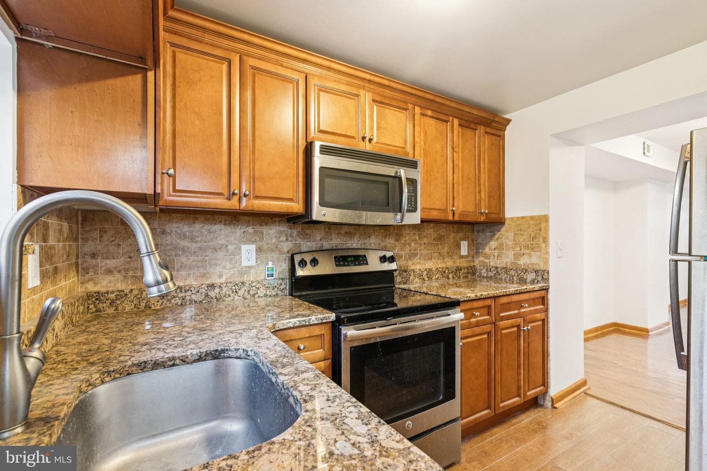 2430 Tulip Street photo 12