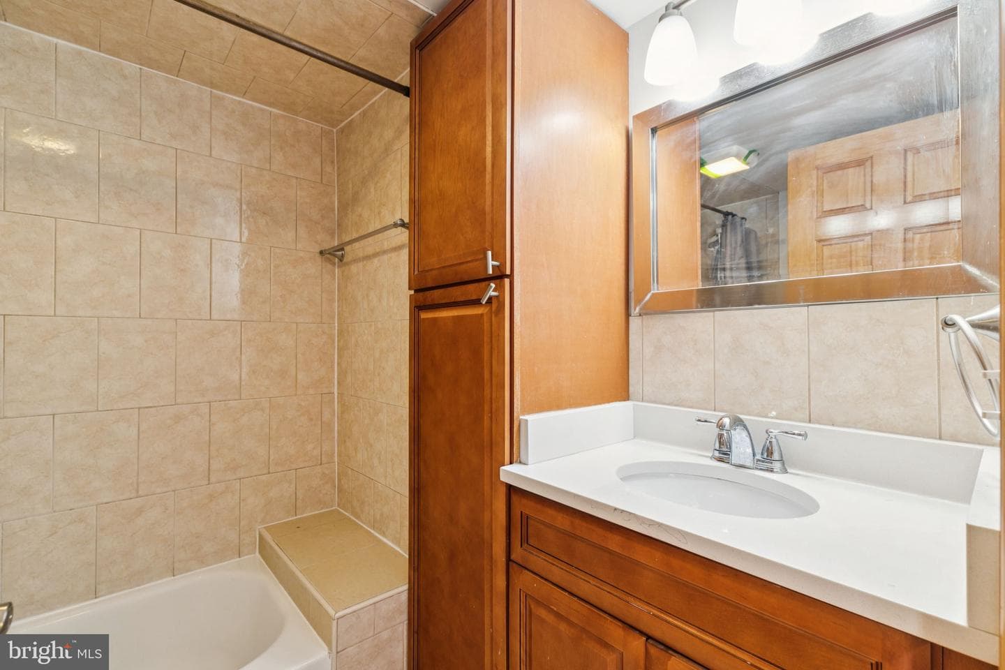 2430 Tulip Street photo 17