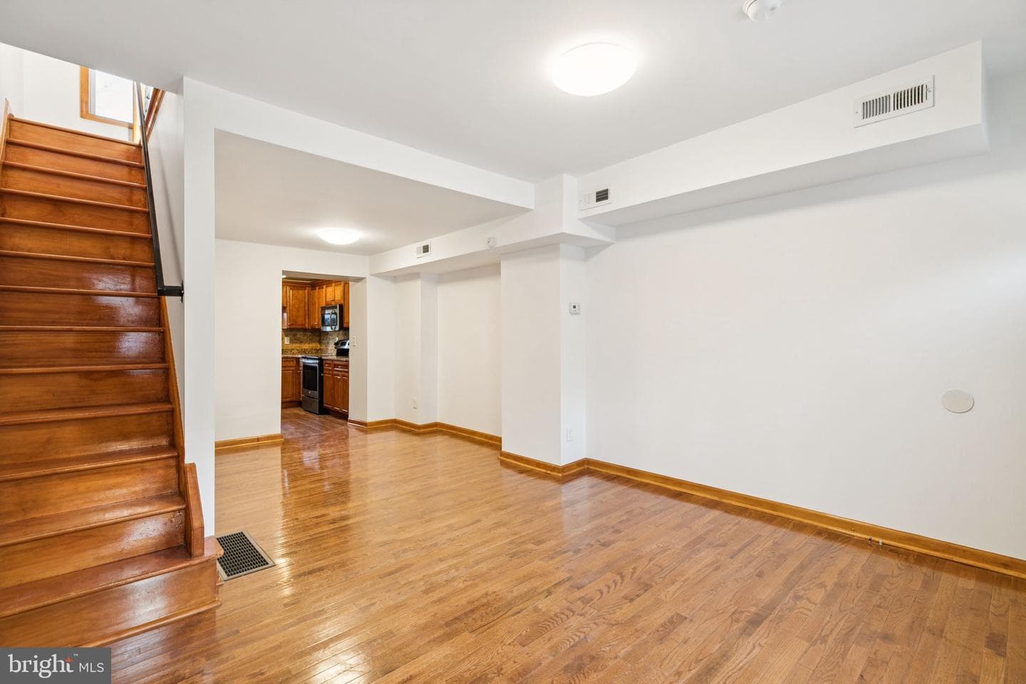 2430 Tulip Street photo 6
