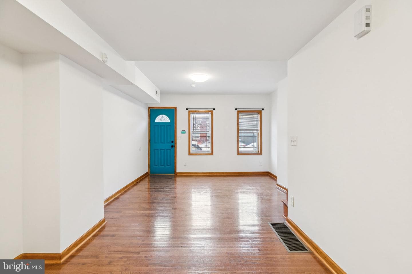 2430 Tulip Street photo 8