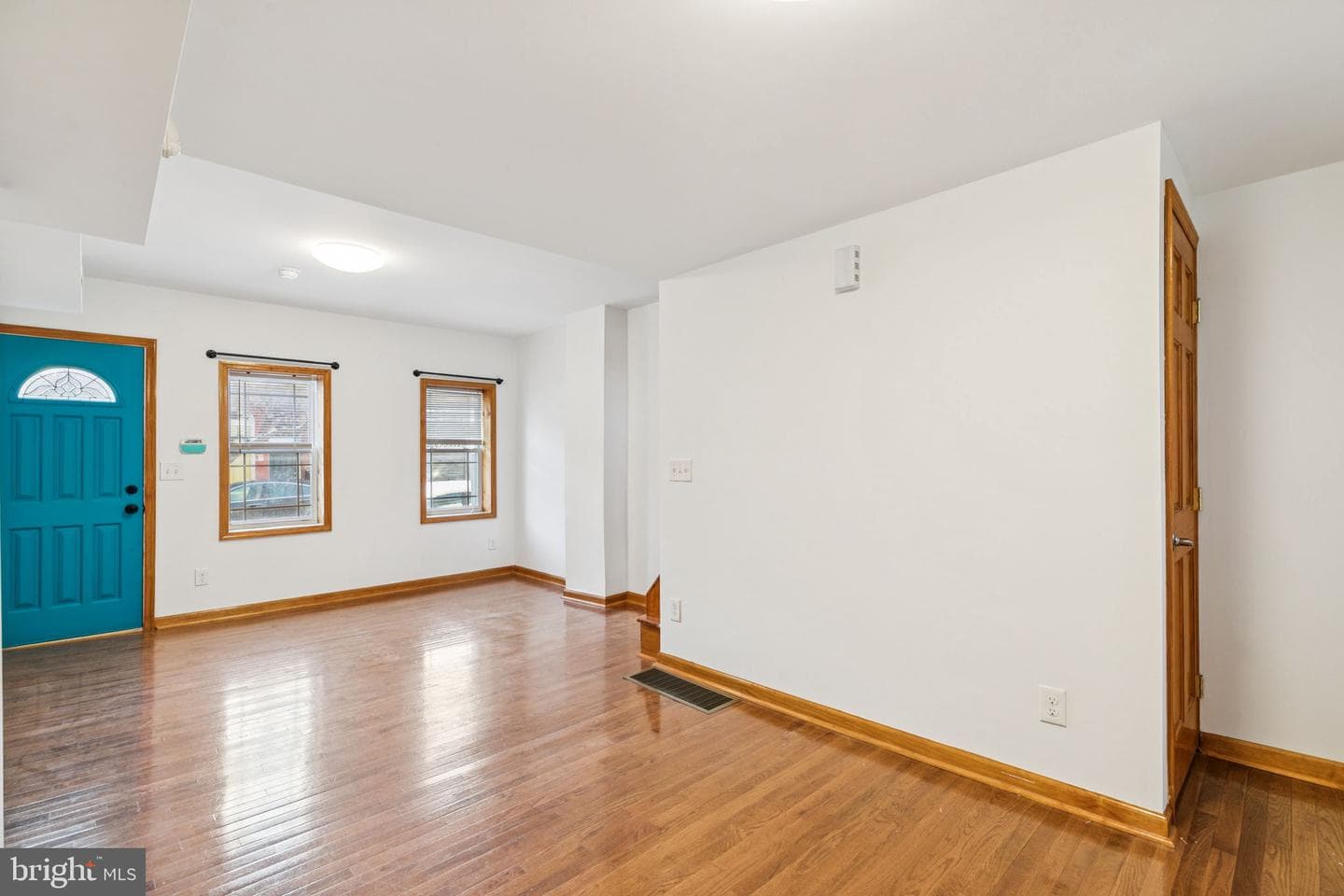 2430 Tulip Street photo 9