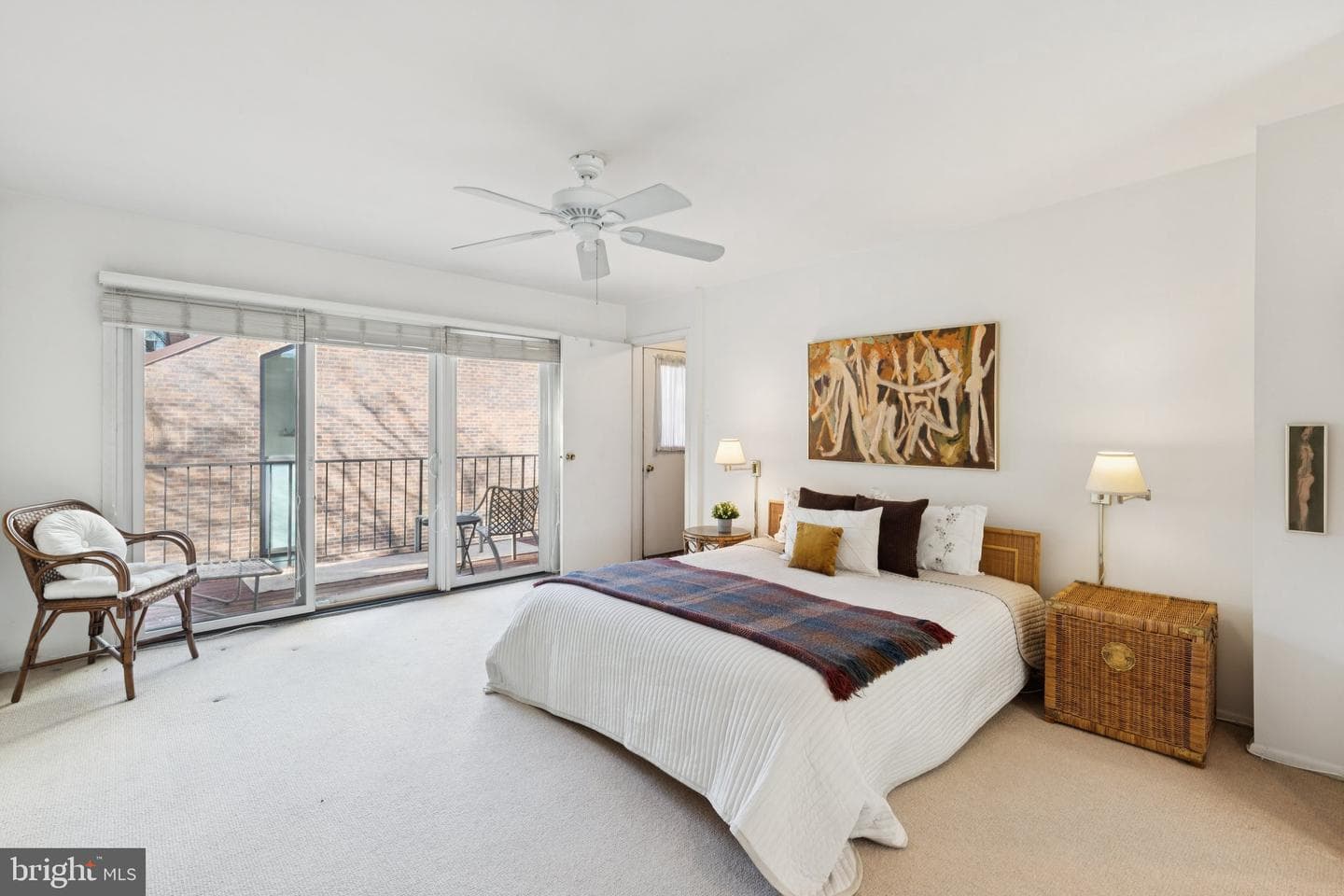 36 Saint James Court photo 16