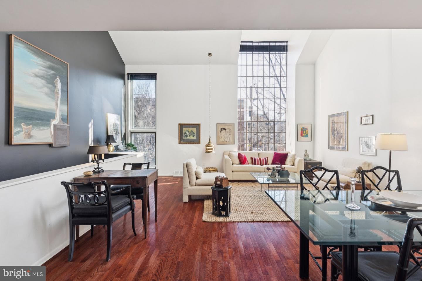 36 Saint James Court photo 2