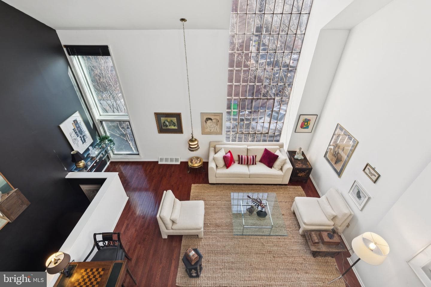36 Saint James Court photo 25