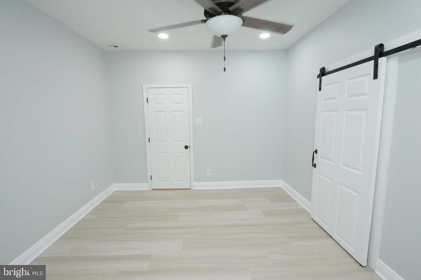 2828 Cedar Street photo 40