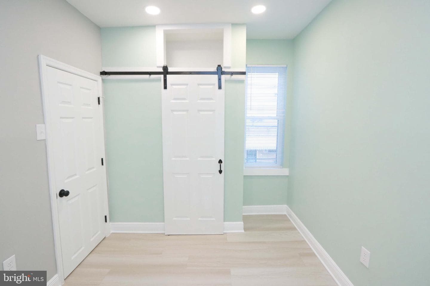 2828 Cedar Street photo 45