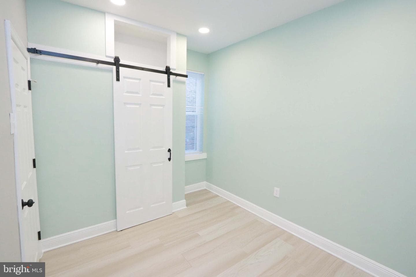 2828 Cedar Street photo 48
