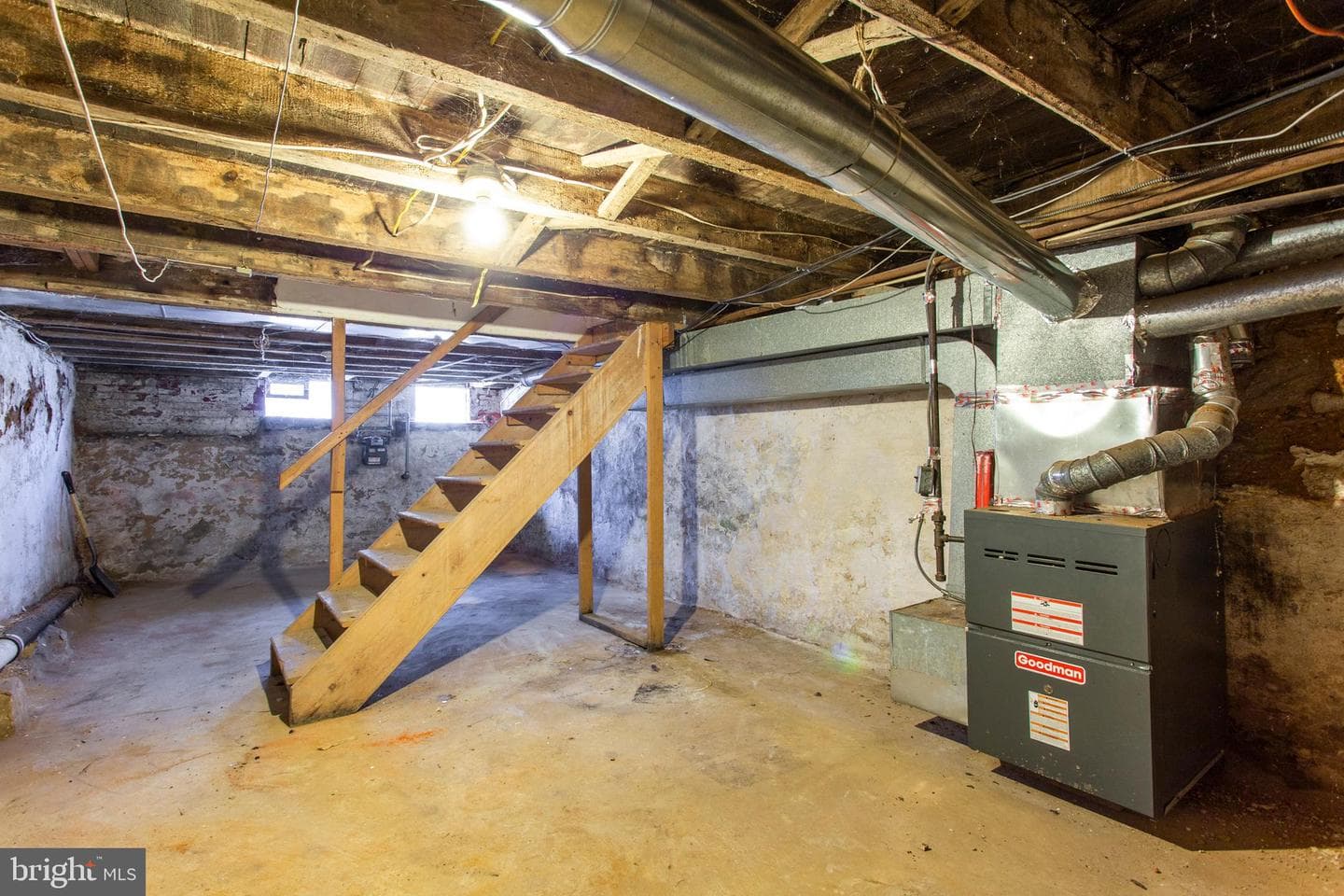 3911 Warren Street photo 13