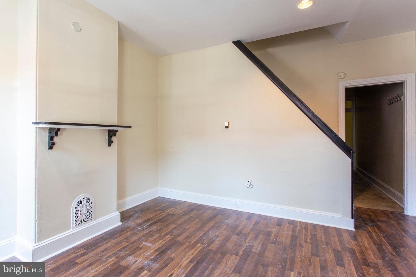 3911 Warren Street photo 29