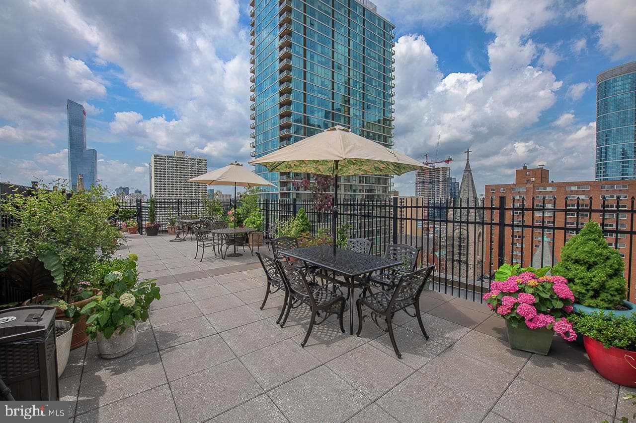118 S 21st Street #1211 photo 15