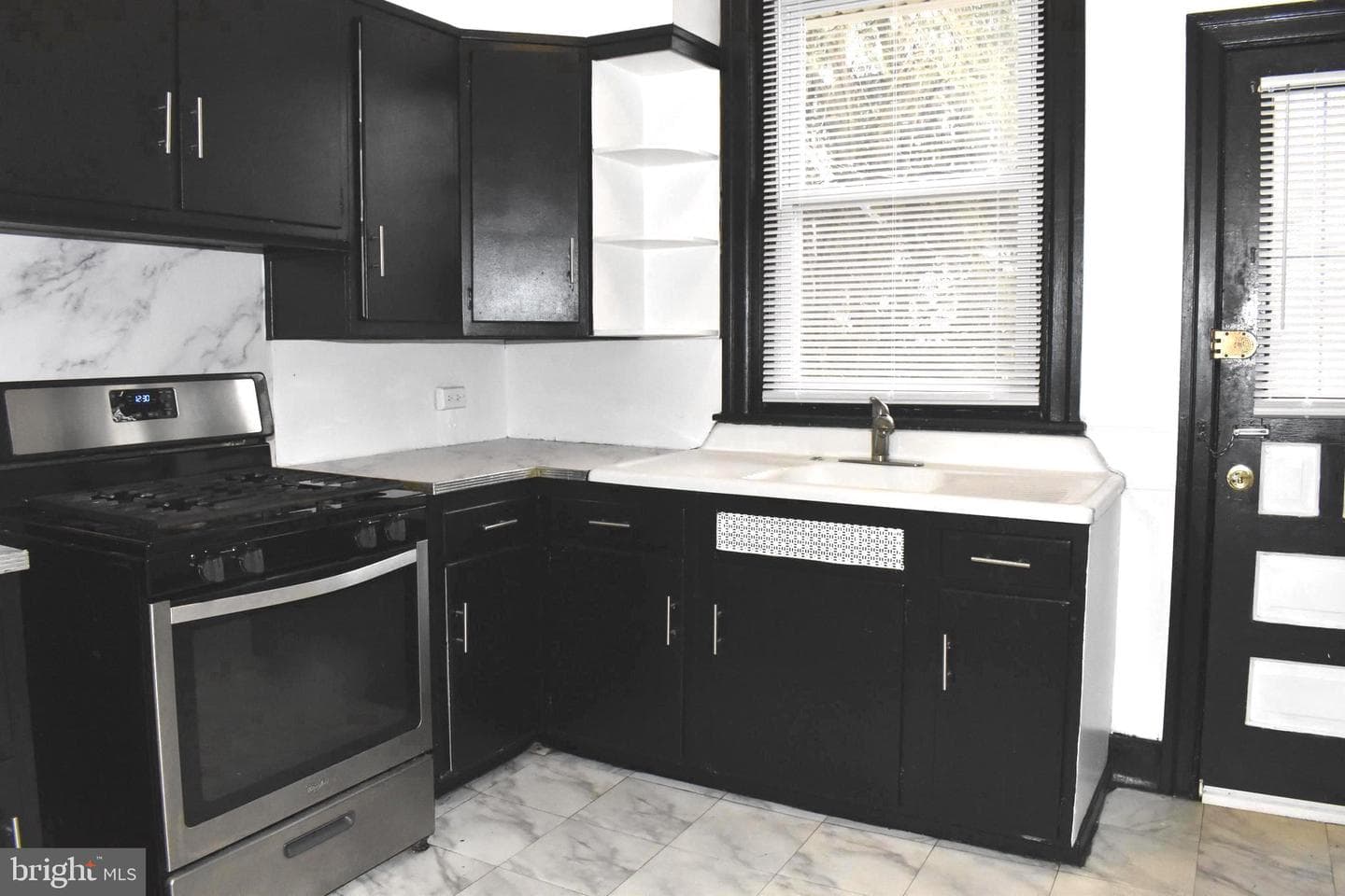 4559 N Camac Street photo 7