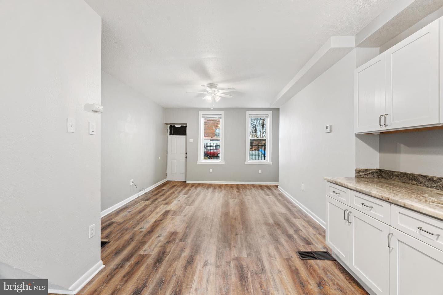 3083 Witte Street photo 4