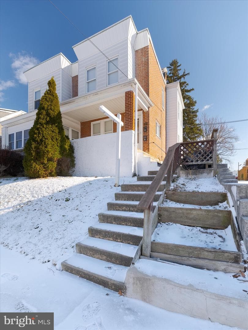 7413 Rockwell Avenue photo 3