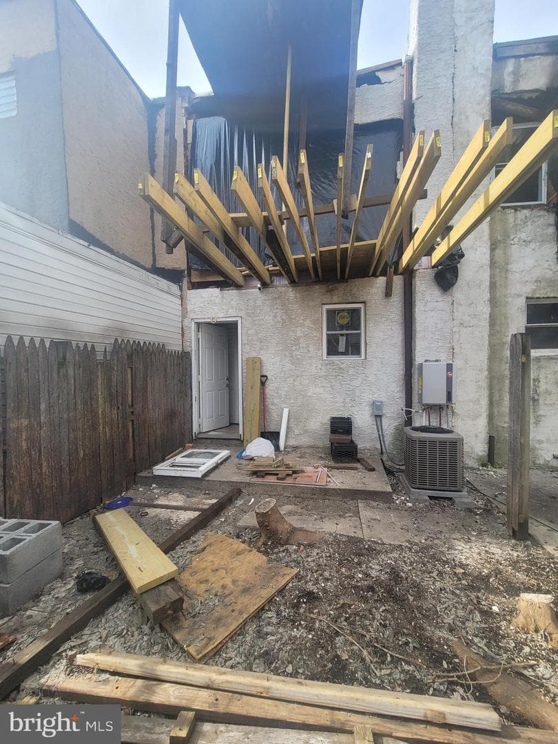 2437 S Reese Street photo 12