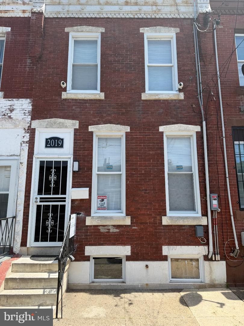 2019 E Elkhart Street photo 6