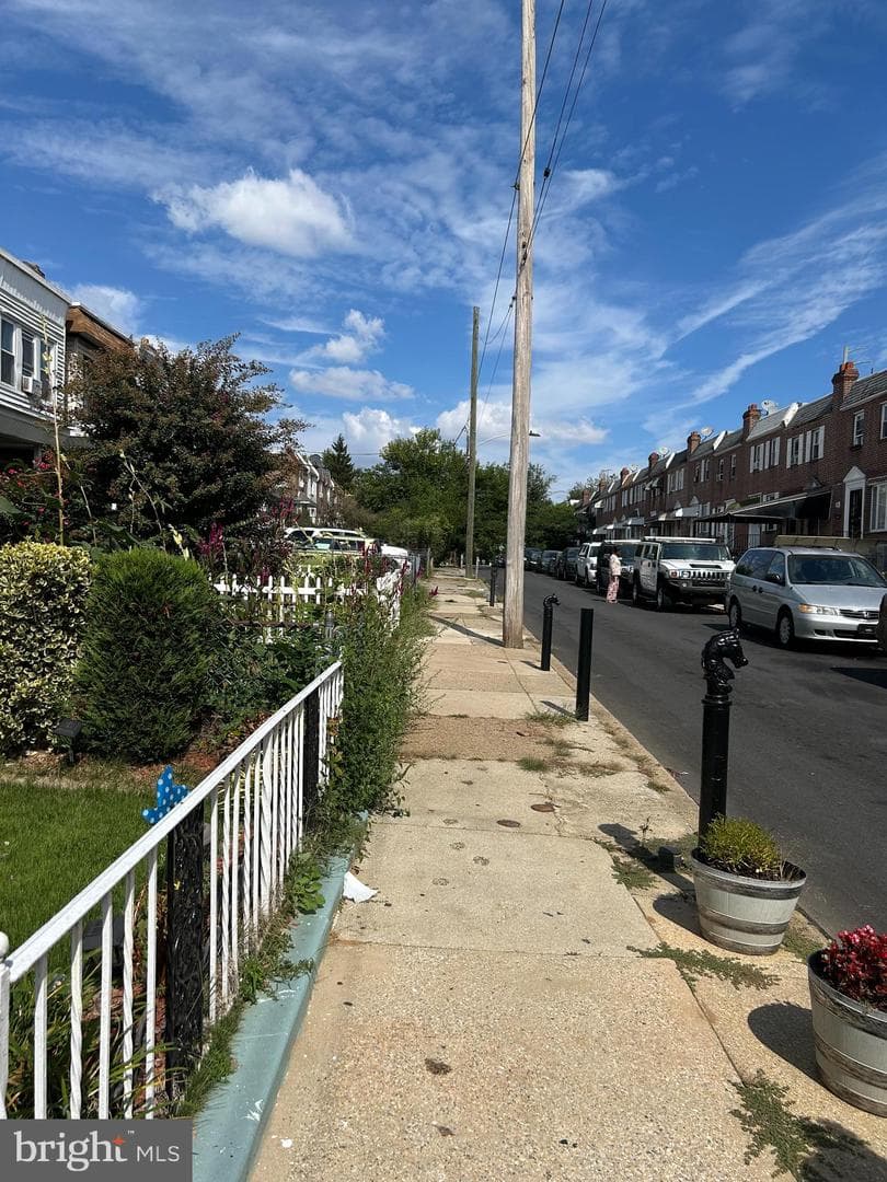 6849 Regent Street photo 2