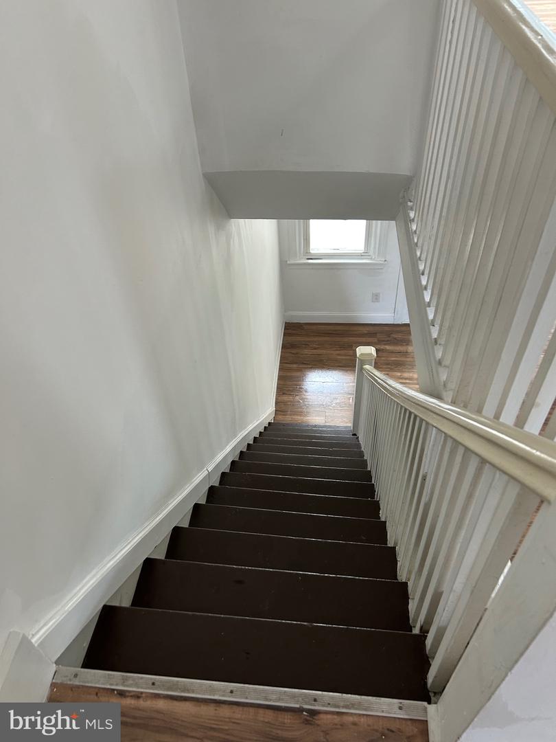 6849 Regent Street photo 9
