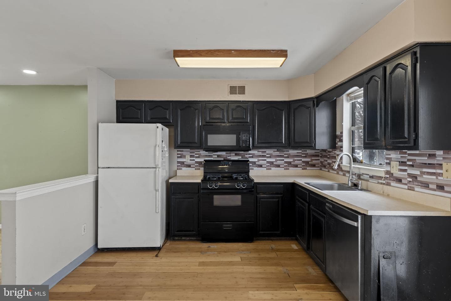 6500 Ditman Street photo 10