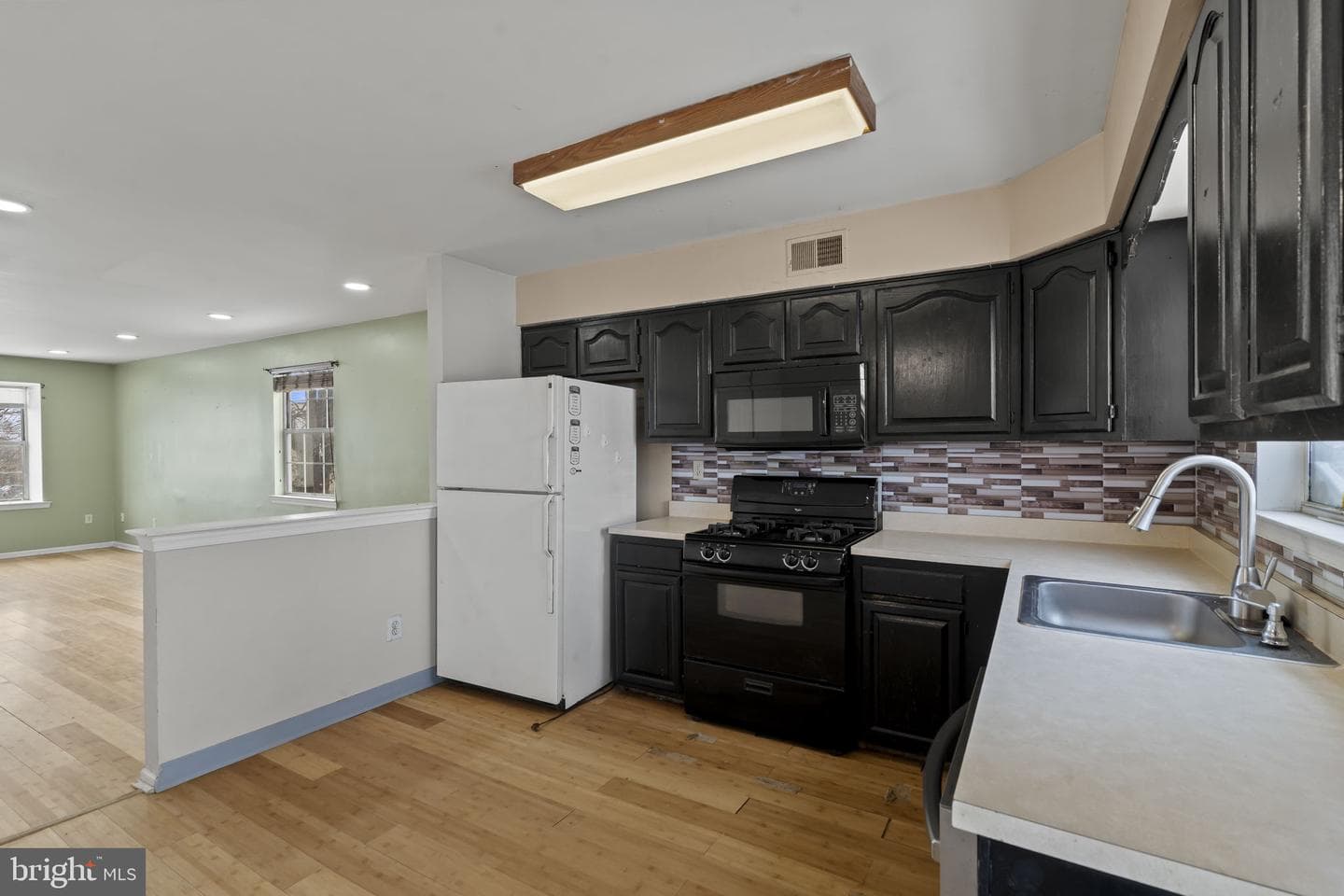 6500 Ditman Street photo 11