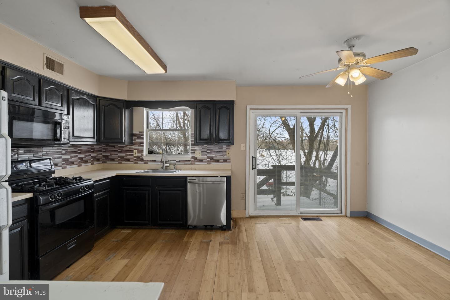 6500 Ditman Street photo 8