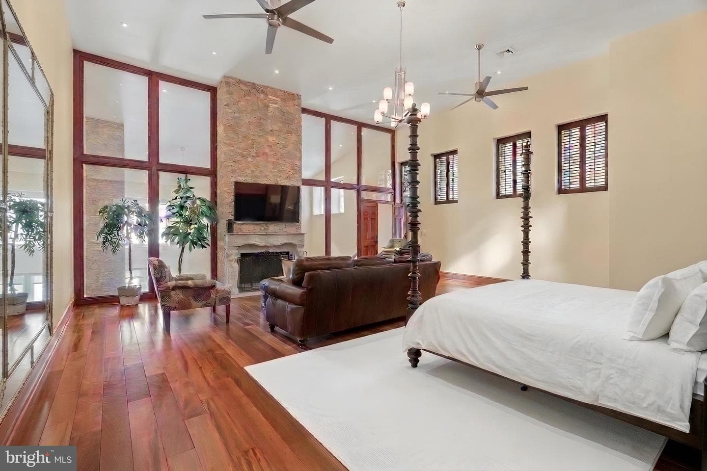802 Locust Street #201 photo 34